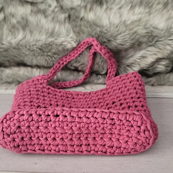 Handcrafted Pink Woven Tote Bag - Picture 10 of 14